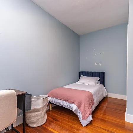 Cozy Medford Home Boston